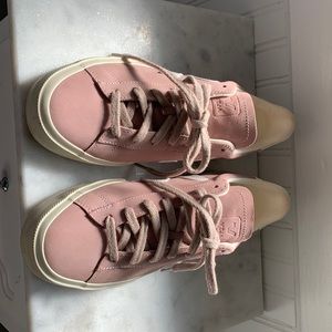 Veja Campo women’s size 8 (39).